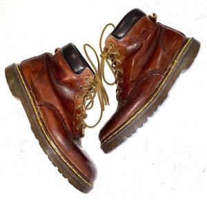 Dr. Martens ( Doc Martens ) Vintage brown boots